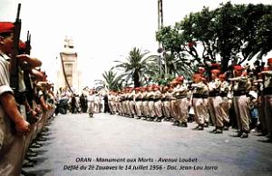 Oran - Monument aux Morts - Avenue Loubet - Defile - 1956